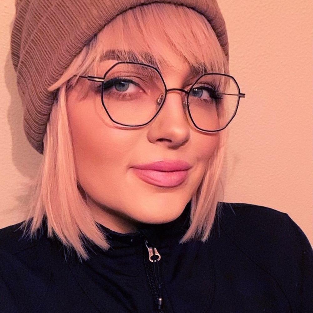 Meet your Posher, Rachel